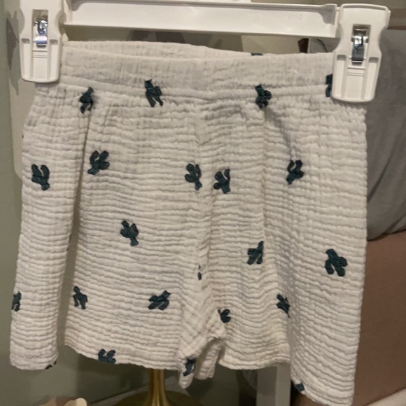 Baby Cactus Outfits Unisex Cotton Linen Tops & Bloomer Shorts set like new - Picture 5 of 12